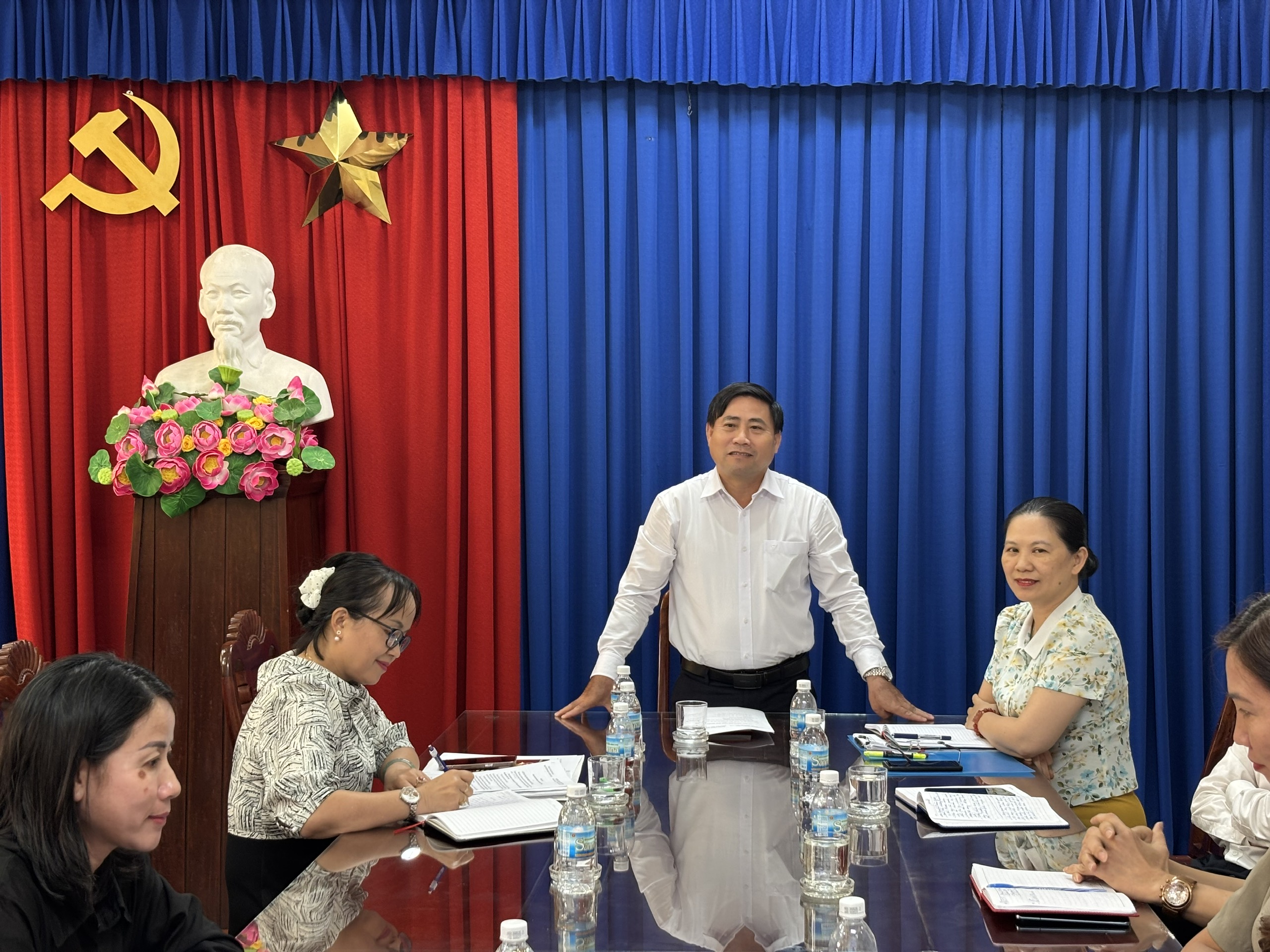 Ban Tuyên giáo và Dân vận Tỉnh ủy giao ban cơ quan tháng 9 